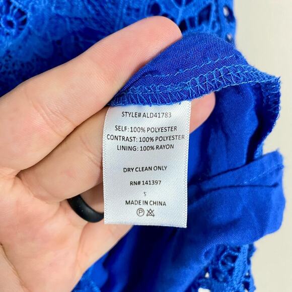 ASTR Dress Crochet Lace Floral Mini Shift Sleeveless Lace-Up V Neck Blue Boho S - Picture 6 of 7